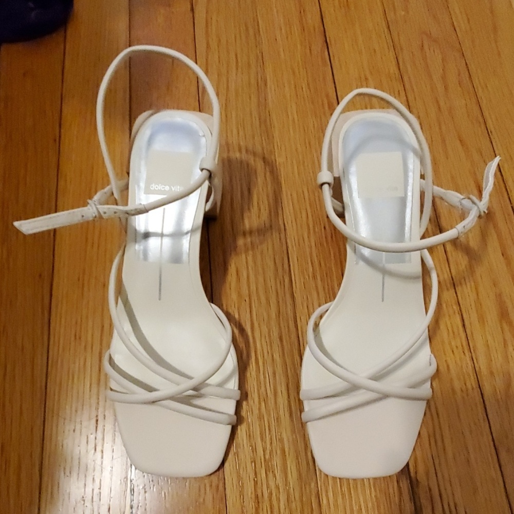 Dolce Vita Zayla Sandals